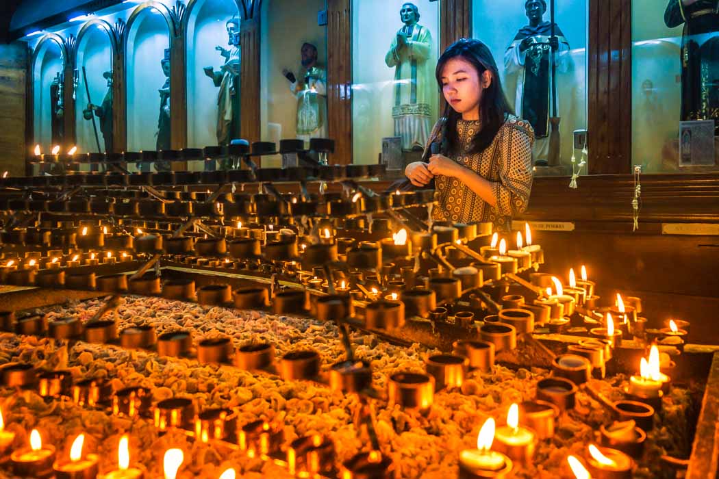 Pictures of People Praying