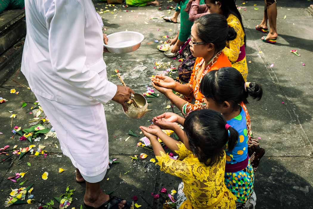 Pictures of People Praying