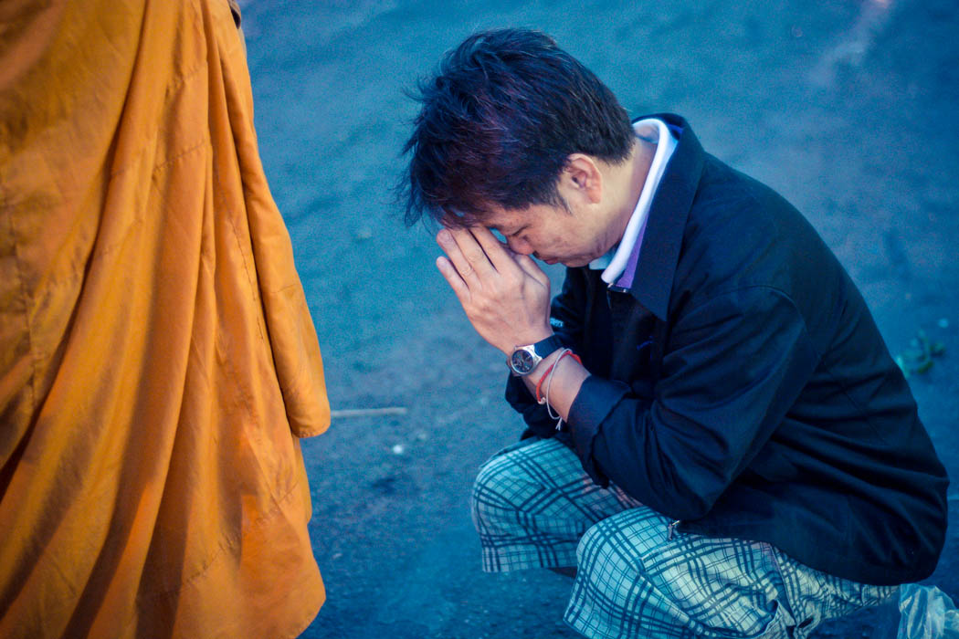 Pictures of People Praying