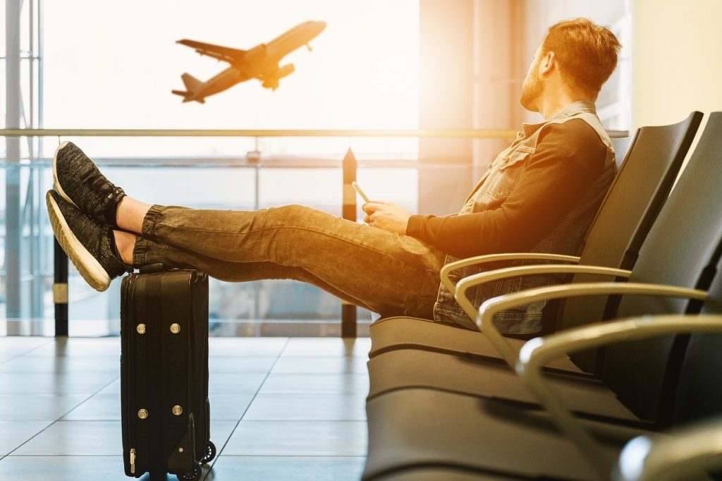 How Does a Private Jet Charter Help Frequent Travelers Save Time and Money? How Does a Private Jet Charter Help Frequent Travelers Save Time and Money?