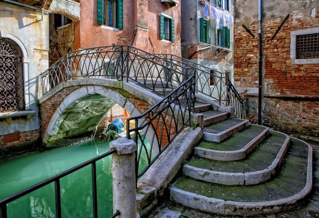 on Foot in Venice